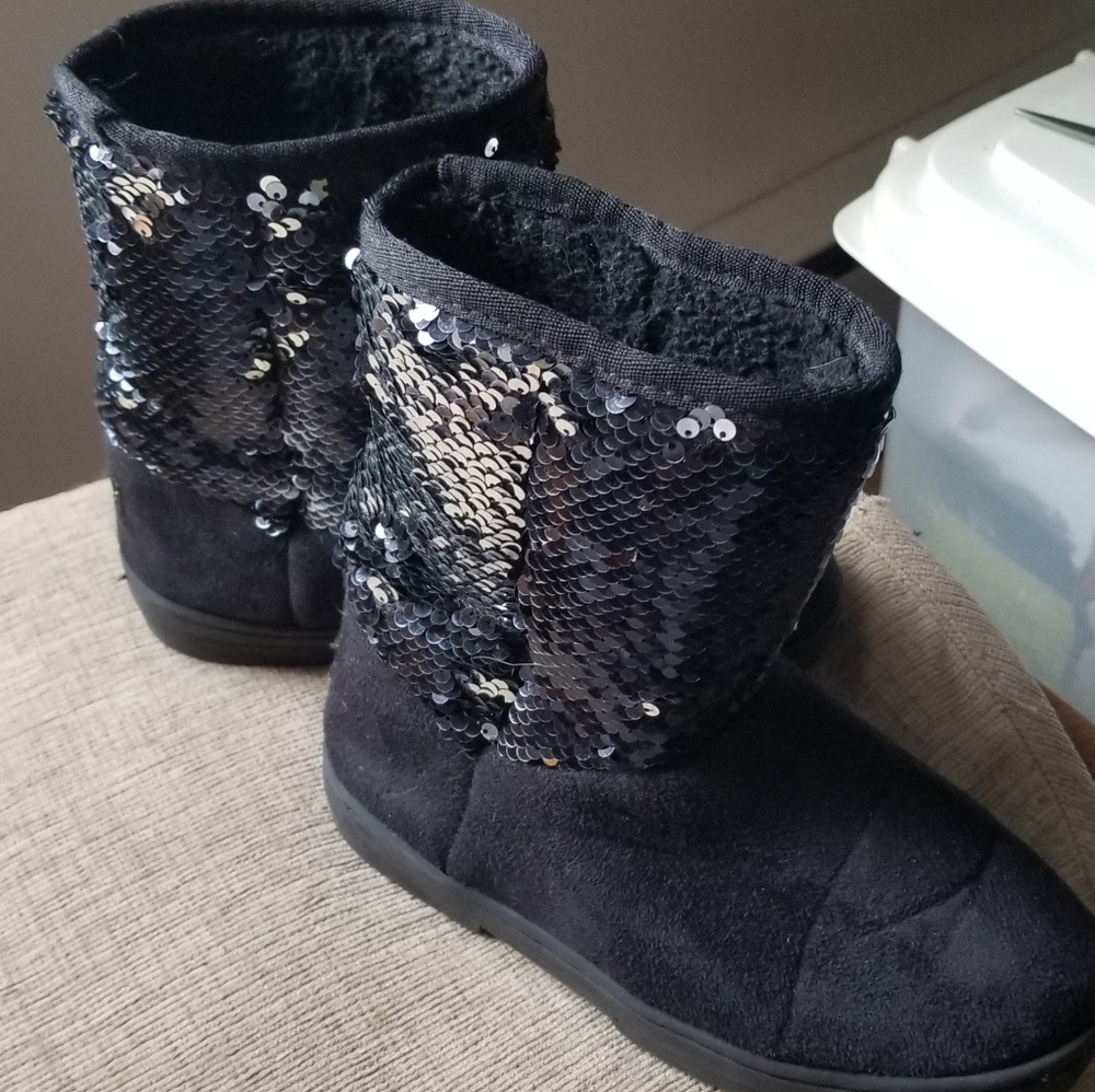 Girl's, Bebe, sequin boots.